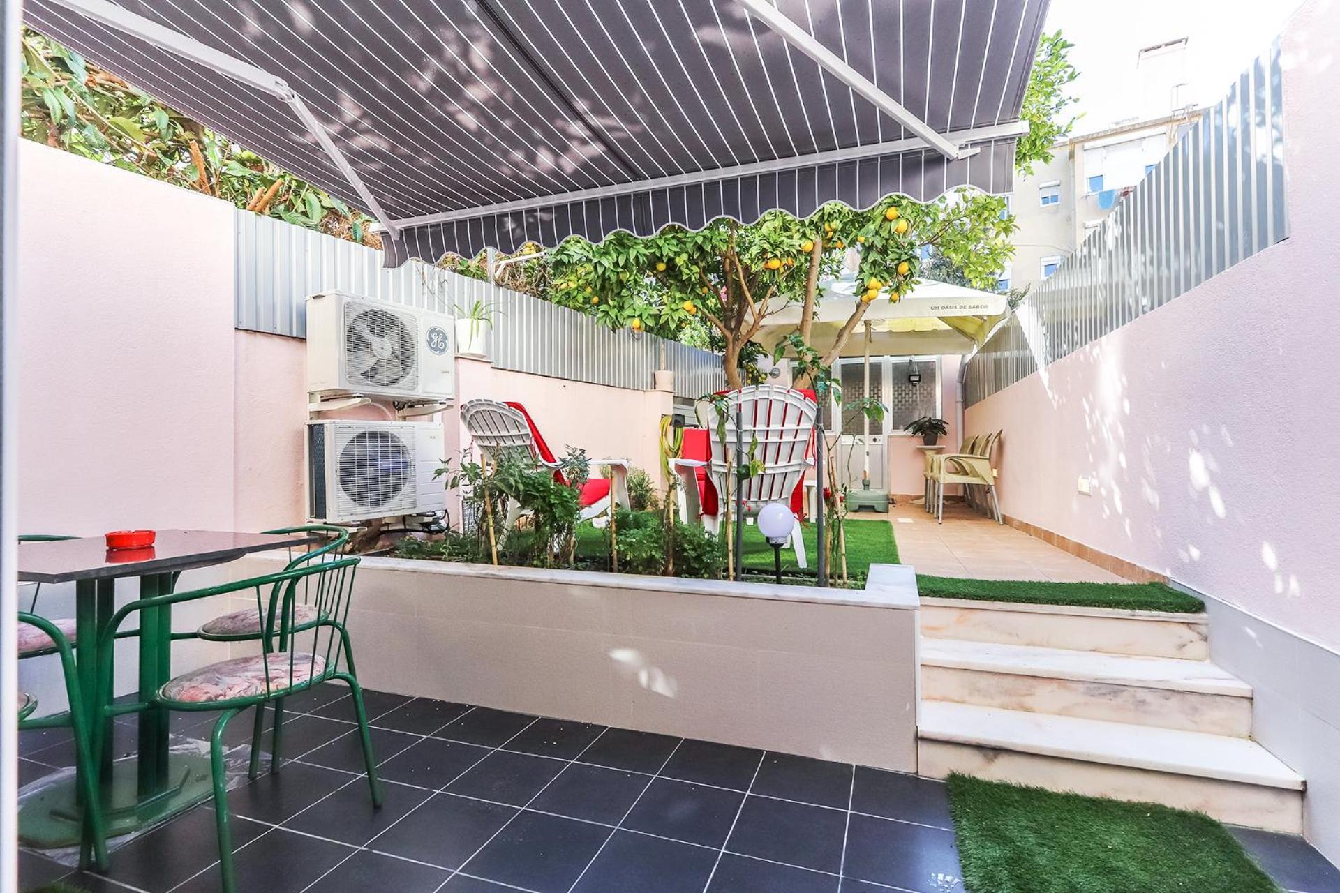 Vita Portucale ! Moscavide Casa Branca W/ Terrace Lissabon Exterior foto